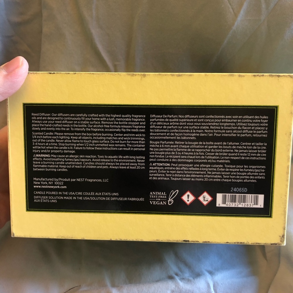 NEST Yellow Gift Set - Candle & Reed Diffuser Grapefruit - Picture 7 of 7